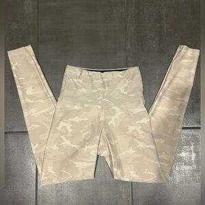 Strut-This Camo Print Leggings